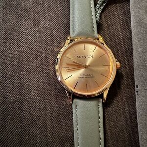 Monroe Classique Men's Dress Wristwatch Gold Dial Gray Leather Water-Resistant